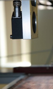 FLS980应用中LaserScanTm100的特写镜头