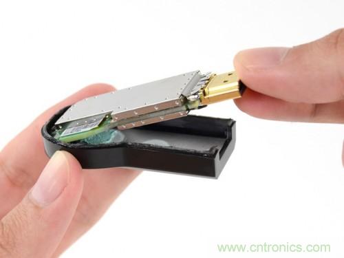 拆解新一代颠覆性产品: 谷歌Chromecast电视棒内部探秘