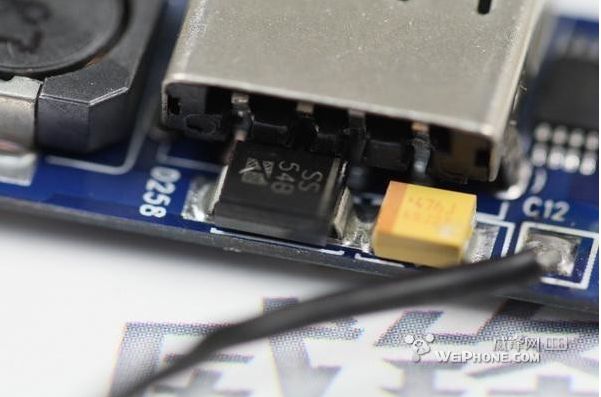 日本精工生产的 4056 充电管理芯片和电源?；ば酒? width=