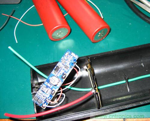 【DIY】电量救星！低成本自制移动电源