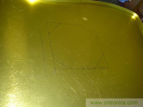 月饼盒DIY：自制笔记本散热风扇