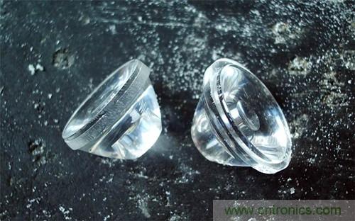 DIY小手电:纯手工刻板改造5号电池小手电