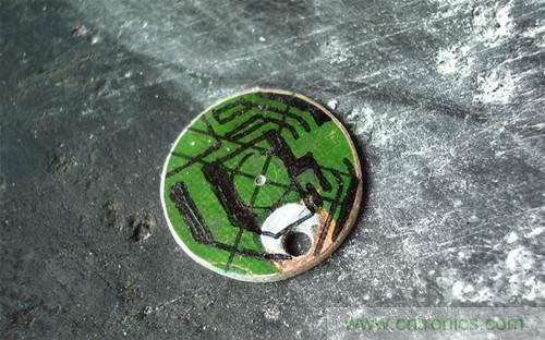 DIY小手电:纯手工刻板改造5号电池小手电