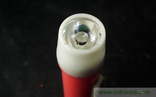 DIY小手电:纯手工刻板改造5号电池小手电