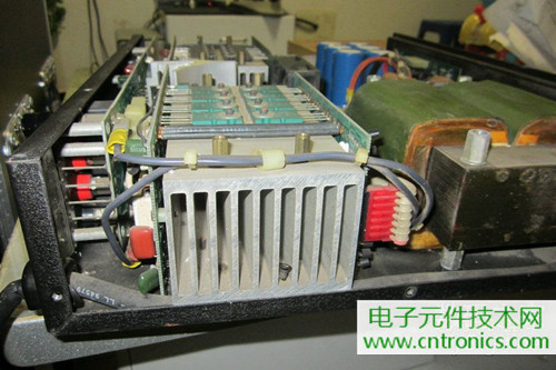 用料很给力！专业后级功放美国高峰FA1201拆解