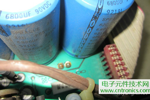 用料很给力！专业后级功放美国高峰FA1201拆解