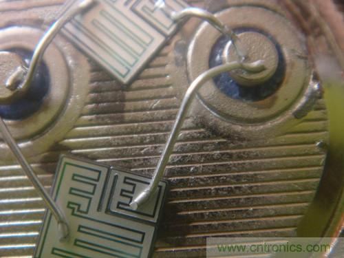暴力拆解对比:进口金封三极管VS国产金封三极管