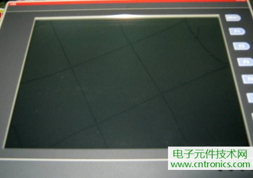 触摸屏售价过万？一台工控设备触摸屏拆解