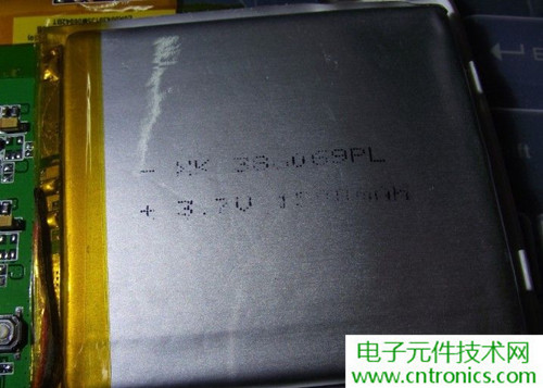 探秘电子纸！一款电纸书的电子墨水屏拆解