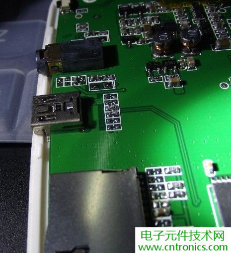 探秘电子纸！一款电纸书的电子墨水屏拆解