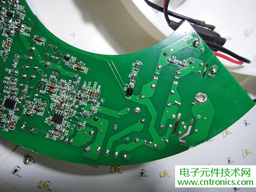 高端大气上档次！智能?？氐鞴釲ED吸顶灯拆解