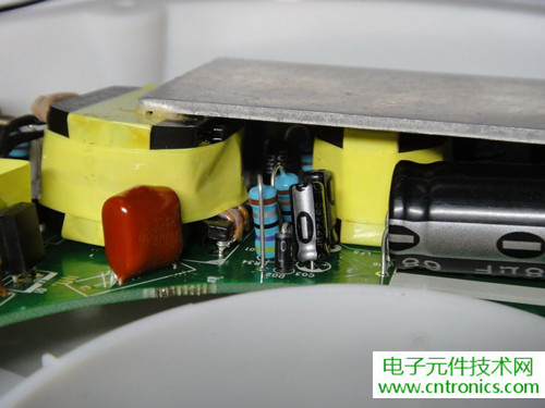 高端大气上档次！智能?？氐鞴釲ED吸顶灯拆解