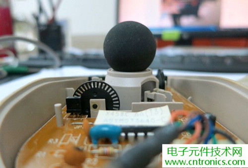 殿堂级机械鼠标拆解：叹精致做工！