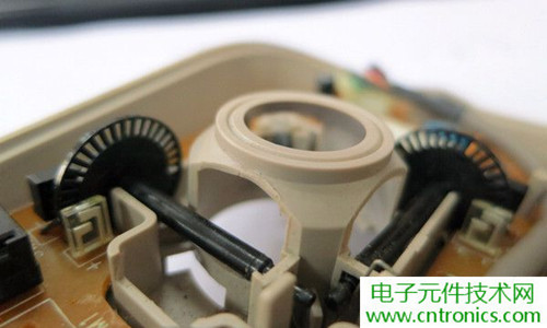 殿堂级机械鼠标拆解：叹精致做工！