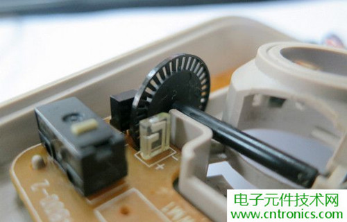 殿堂级机械鼠标拆解：叹精致做工！