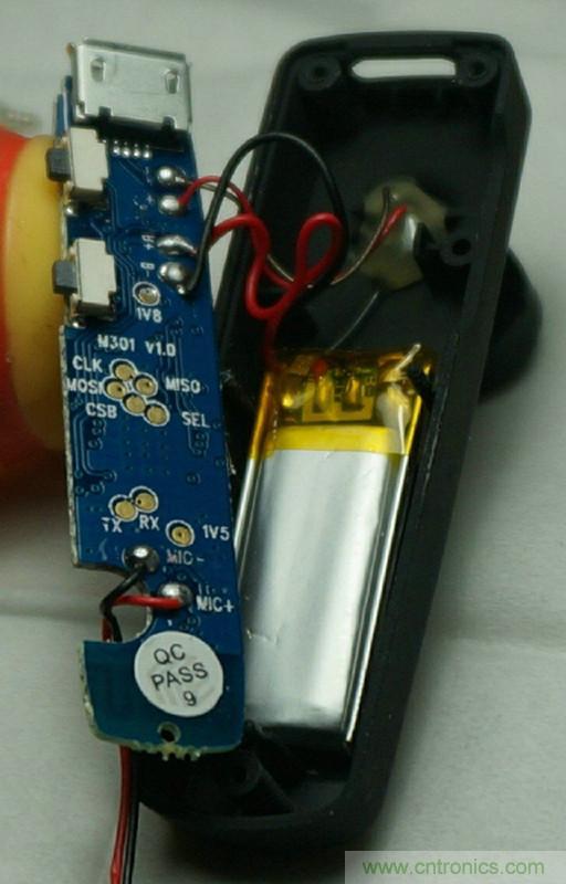 一分钱一分货！带NFC功能蓝牙耳机拆解