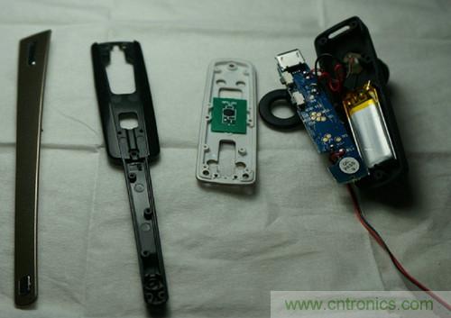 一分钱一分货！带NFC功能蓝牙耳机拆解