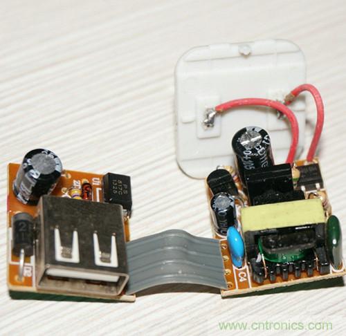 一分钱一分货！带NFC功能蓝牙耳机拆解