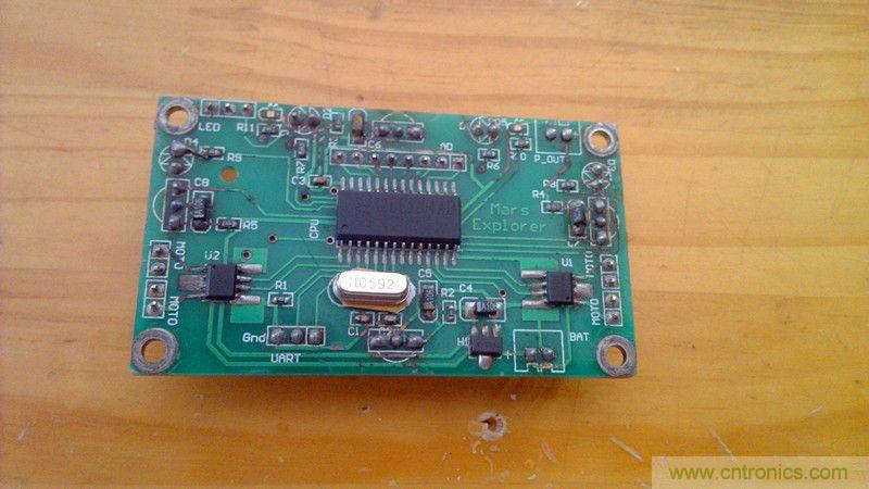 牛人力作！PCB版蓝牙智能小车DIY