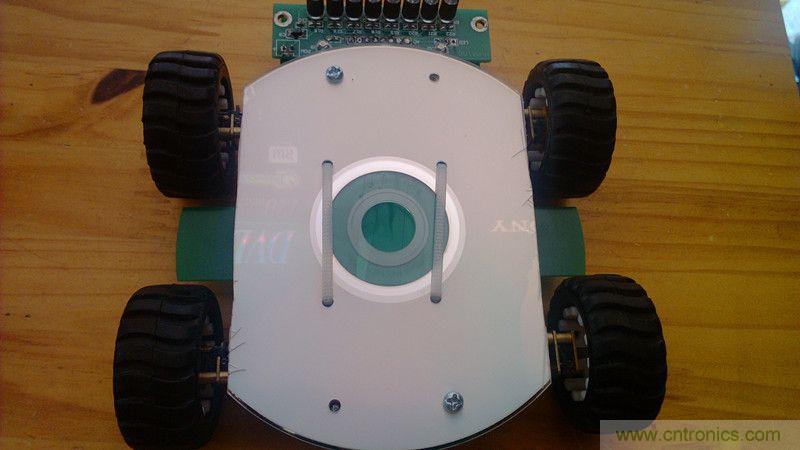 牛人力作！PCB版蓝牙智能小车DIY
