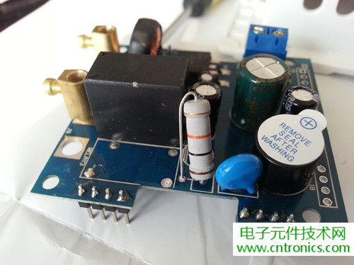 一款触控开关拆解，做工不错