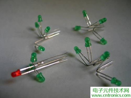 工科男的圣诞礼物:简易LED圣诞树DIY