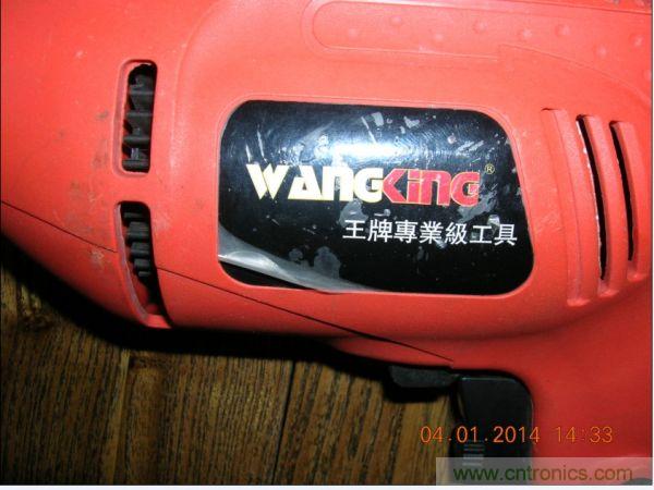 巧夺天工！大神利用山寨功放为高性价比逆变器“穿新衣”