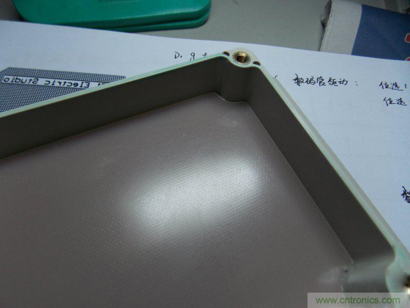 牛人全手工DIY:微电脑智能温控市电开关