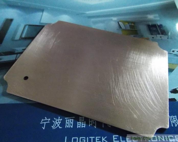 牛人全手工DIY:微电脑智能温控市电开关