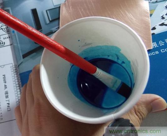 牛人全手工DIY:微电脑智能温控市电开关