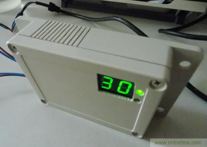 牛人全手工DIY:微电脑智能温控市电开关