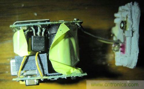 苹果充电器拆解