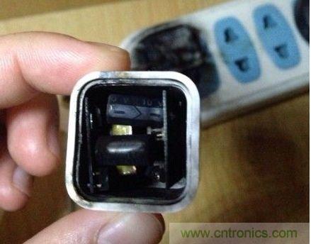 苹果充电器拆解