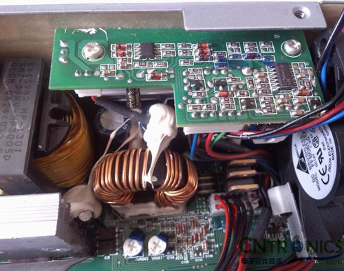 网友下雪天拆解DELL 12V 57.3A的开关电源自娱自乐