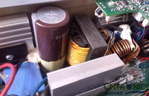 网友下雪天拆解DELL 12V 57.3A的开关电源自娱自乐