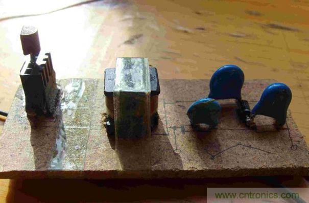 DIY单管自激，领略高压电火花风采