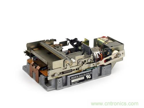 拆！古董级Macintosh 128K电脑