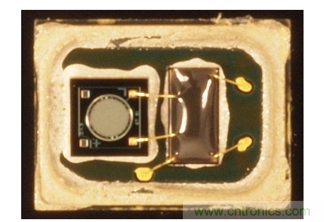 模拟MEMS麦克风中的换能器和ASIC