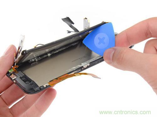 牛人强拆！新HTC One(M8)真机精密做工难修理