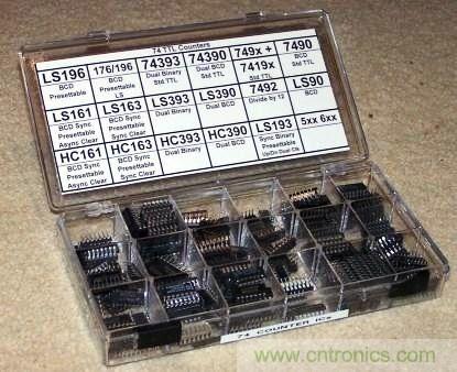 盖子有密封扣的透明塑胶收纳盒