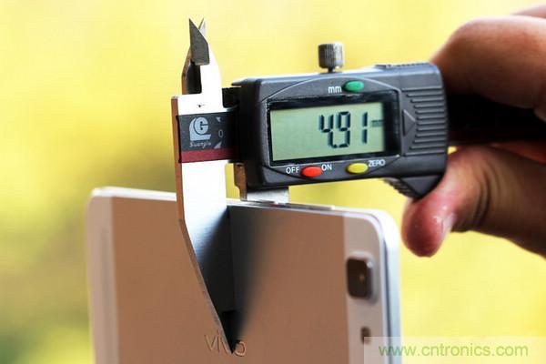 有图有真相！暴拆VIVO X5 MAX,揭秘&ldquo;最薄之谜&rdquo;