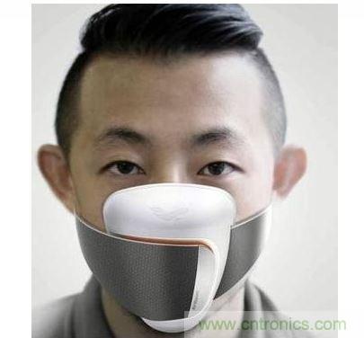 Frog Design 开发了一款可搭配手机应用程序使用的智能口罩概念原型，内建粒子传感器，能警告使用者何时该戴上口罩