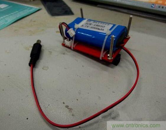 DIY神器：夜间不间断电源，大学通宵嗨翻天！