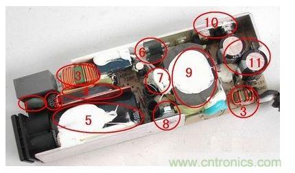 电源适配器的构造  6 1. 压敏电阻，其功能是当外界电压过高时，压敏电阻阻值迅速变得很小，与压敏电阻串联的保险丝被熔断，从而?；て渌缏凡槐簧栈?。  2. 保险丝，规格为2.5A/250V，当电路中的电流过大时，保险丝会熔断以保护其他元件。  3. 电感线圈(又称扼流圈)，主要功能是降低电磁干扰。  4. 整流桥，规格为D3SB，作用是把220V交流电变为直流电。  5. 滤波电容，规格为180μF/400V，作用是滤除直流电中的交流纹波，使电路工作更可靠。  6. 运放IC(集成电路)，保护电路、电压调节的重要组成部分。  7. 温度探头，用于探测电源适配器的内部温度，当温度高于某一设定值时(不同品牌的电源适配器，其设定的温度阀值略有不同)，?；さ缏坊崆卸鲜逝淦鞯牡缪故涑觯佣；な逝淦鞑皇芩鸹?。   8. 大功率开关管，是开关电源中的核心元件之一，开关电源能“一开一关”地工作，开关管功不可没。   9. 开关变压器，开关电源中的核心元件之一。   10. 次级整流管，功能是把低压交流电变为低压直流电。在IBM的电源适配器中，整流管往往是由两个大功率并联工作的，以获得较大的电流输出。   11. 次级滤波电容，规格为820μF/ 25V，共有两个，起滤除低压直流电中的纹波的作用。  除上述元件外，电路板上还有可调电位器及其他阻容元件。