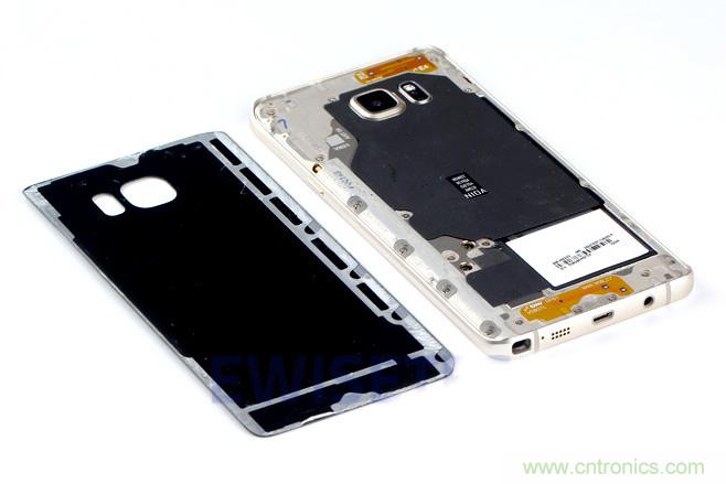 Galaxy Note5拆解，与S系列差距日渐模糊