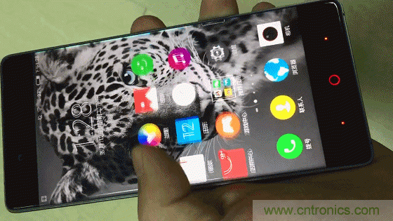 无边框的 nubia Z9 ，一款既有惊喜，又有惊艳的智能手机