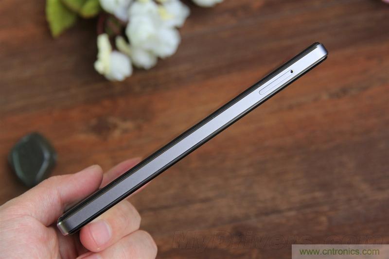 无边框的 nubia Z9 ，一款既有惊喜，又有惊艳的智能手机