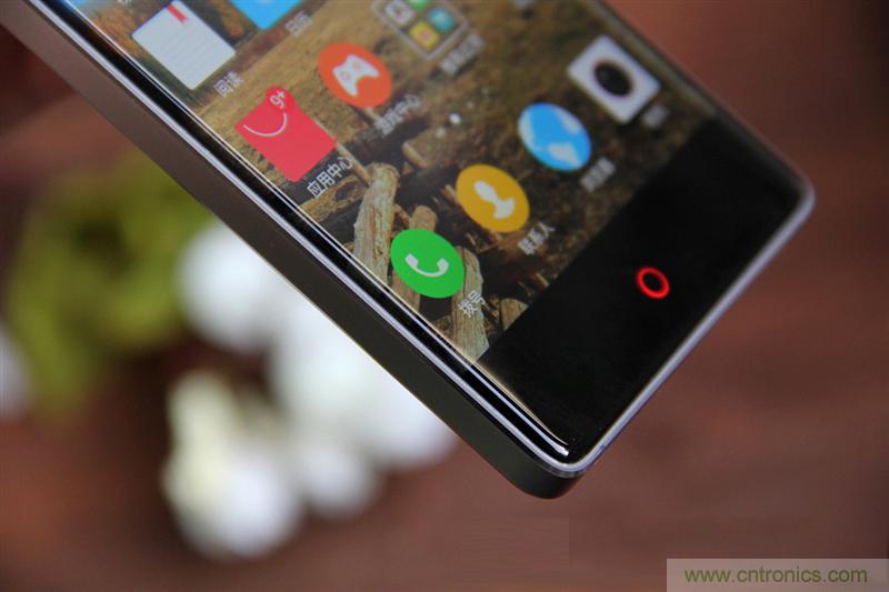 无边框的 nubia Z9 ，一款既有惊喜，又有惊艳的智能手机