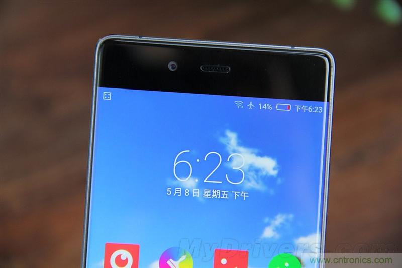 无边框的 nubia Z9 ，一款既有惊喜，又有惊艳的智能手机