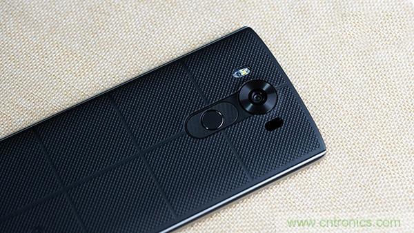 业界良心 LG V10 评测:刚毅、冷峻，不失人性化